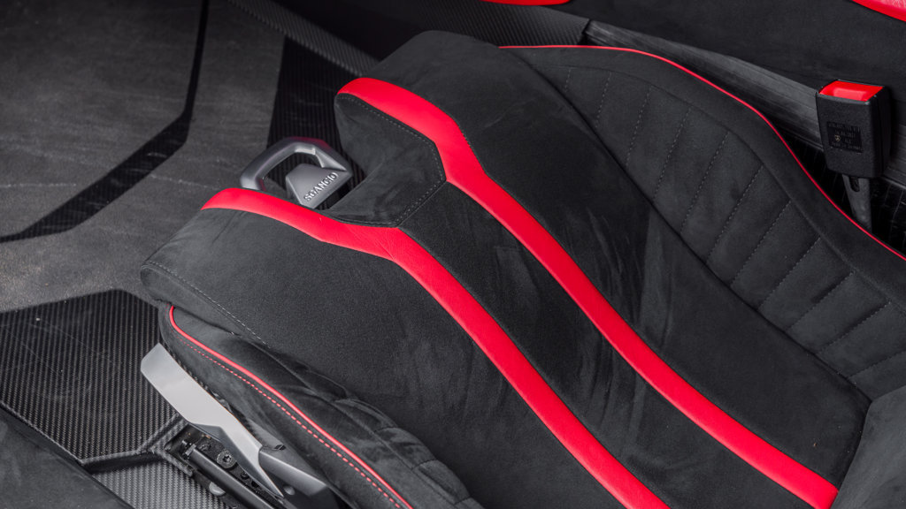 Used 2022 Lamborghini Huracan STO RWD image 16