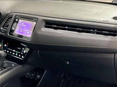 Used 2017 Honda HR-V EX image 13