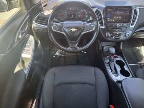 Used 2023 Chevrolet Malibu RS FWD image 21