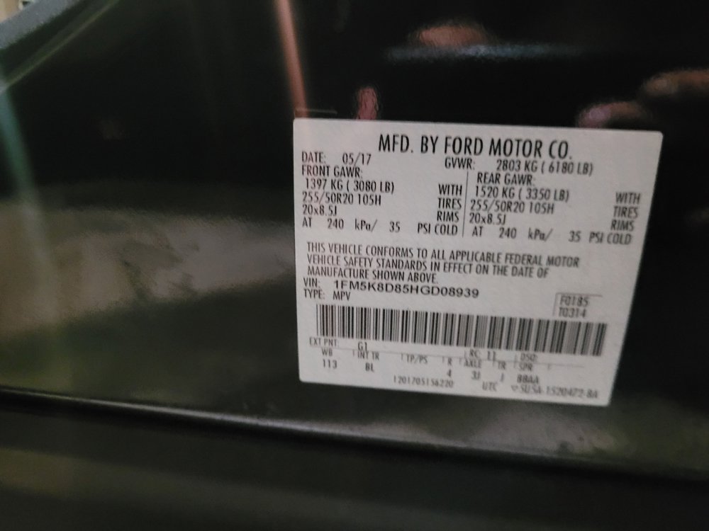 Used 2017 Ford Explorer XLT w/ Equipment Group 202A AWD/4WD image 33