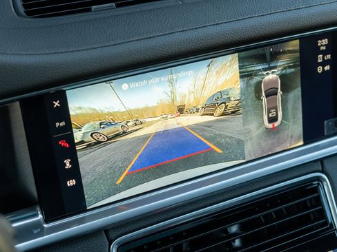 Certified 2023 Porsche Panamera 4 Platinum Edition image 32