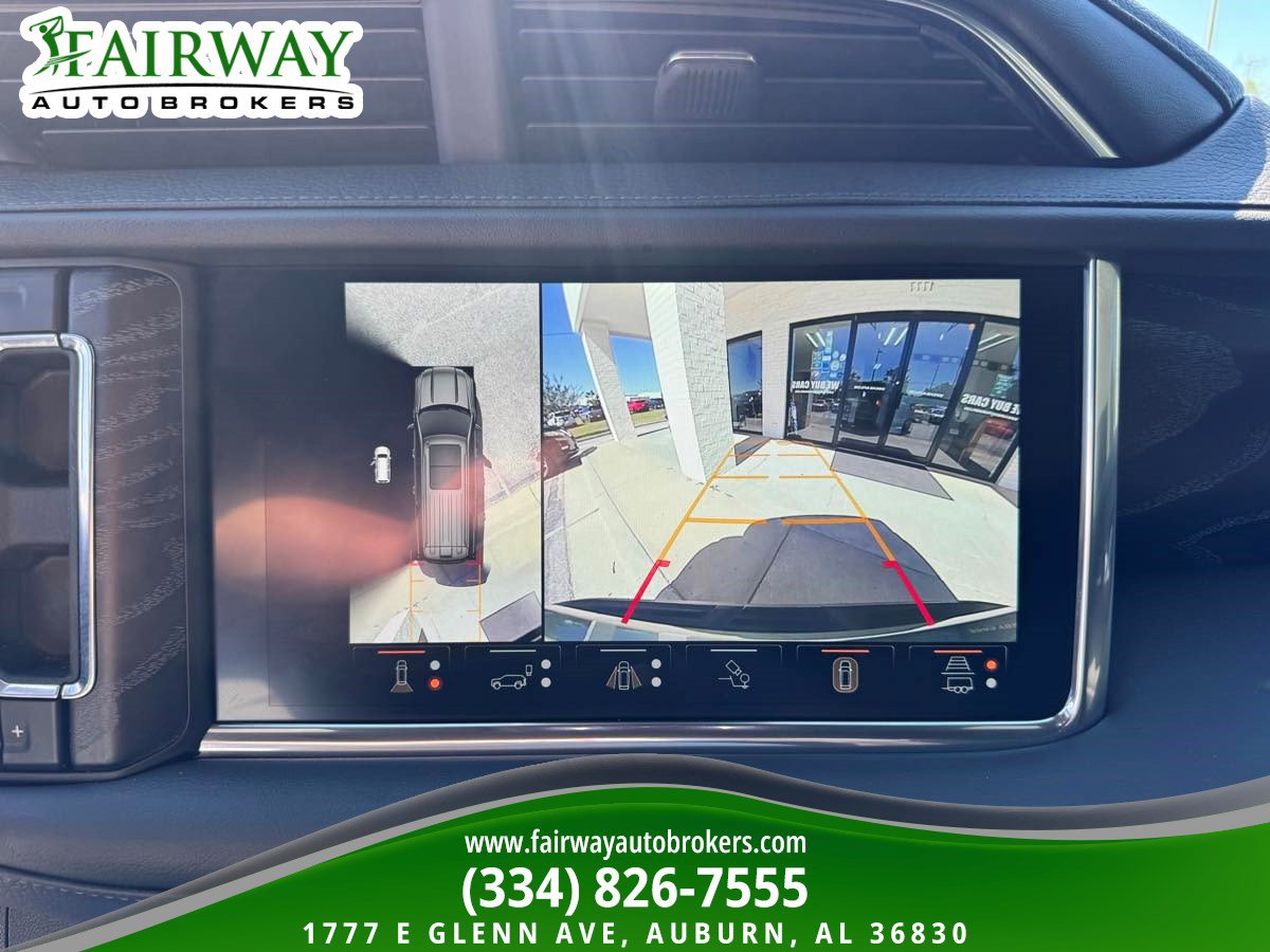 Used 2023 GMC Yukon XL Denali w/ Advanced Technology Package RWD image 24