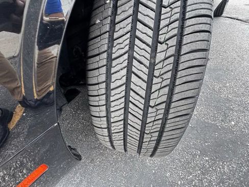 Used 2017 Dodge Challenger R/T RWD image 26