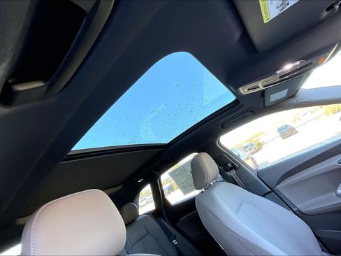 Certified 2025 Audi Q5 Premium w/ Convenience Package image 11