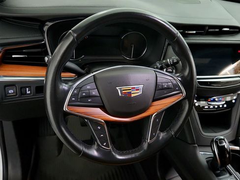 Used 2021 Cadillac XT5 Premium Luxury w/ LPO, Floor Liner Package FWD image 13