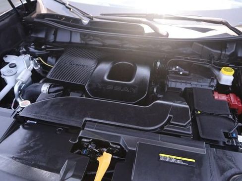Certified 2025 Nissan Murano SV FWD image 28