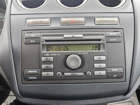 Used 2010 Ford Transit Connect XLT FWD image 16