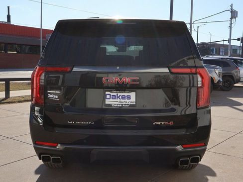 New 2026 GMC Yukon XL AT4 w/ AT4 Premium Plus Package AWD/4WD image 4