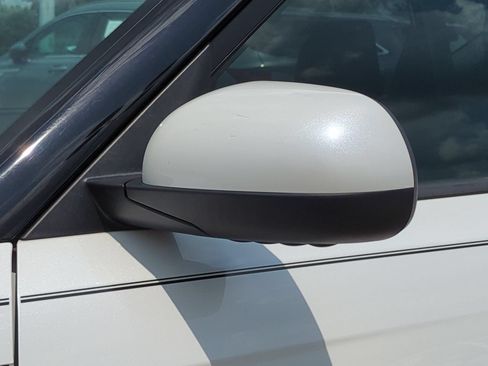 Certified 2022 Kia Soul LX w/ Technology Package FWD image 12