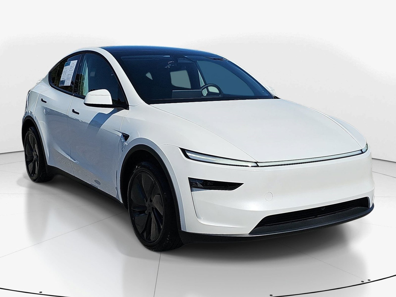 Used 2026 Tesla Model Y AWD image 2