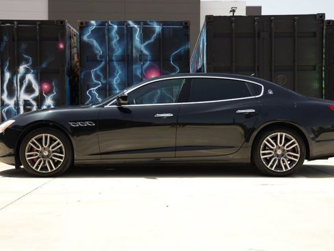 Used 2015 Maserati Quattroporte S Q4 AWD/4WD image 3