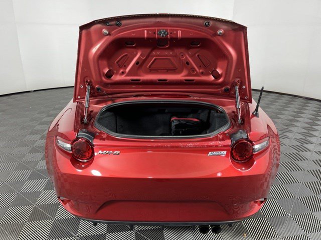 Used 2016 MAZDA MX-5 Miata Sport RWD image 32