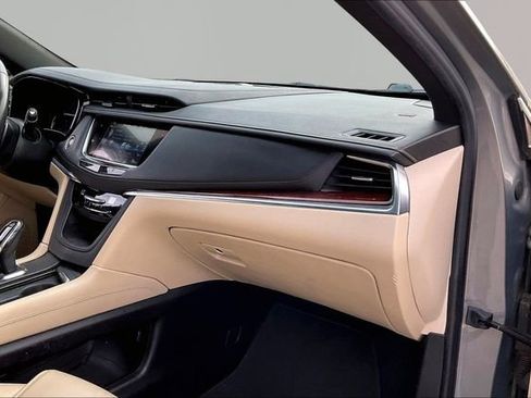 Used 2019 Cadillac XT5 Luxury image 18