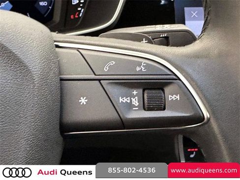 Certified 2025 Audi Q3 2.0T Premium Plus w/ Premium Plus Package image 31