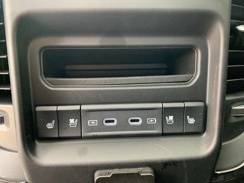 Used 2026 RAM 1500 Limited AWD/4WD image 19