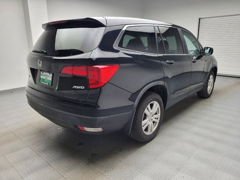 Used 2016 Honda Pilot LX image 9