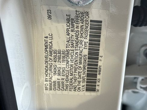 Used 2024 Honda Civic EX-L image 27