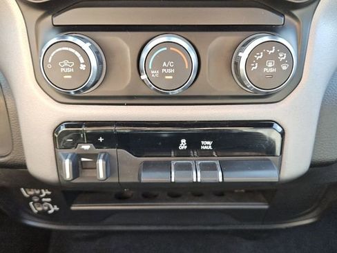 Used 2024 RAM 2500 Big Horn image 17