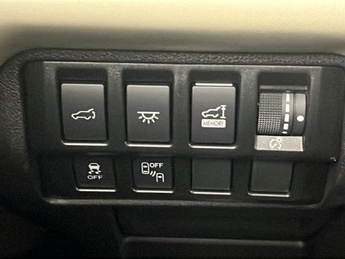 Used 2022 Subaru Ascent Limited w/ Technology Package AWD/4WD image 33