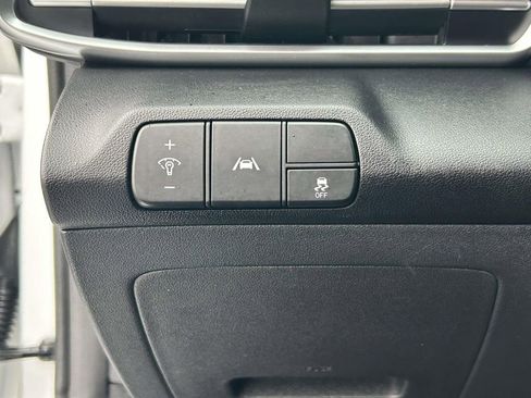 Used 2022 Hyundai Elantra SEL w/ Cargo Package FWD image 18