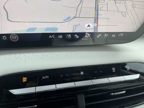 New 2026 Buick Enclave Avenir w/ Super Cruise Package image 19