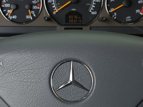 Used 1999 Mercedes-Benz SL 500 image 46