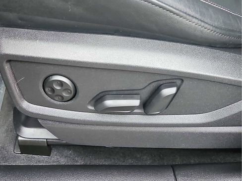 Used 2023 Audi Q5 2.0T Premium Plus w/ Premium Plus Package image 16