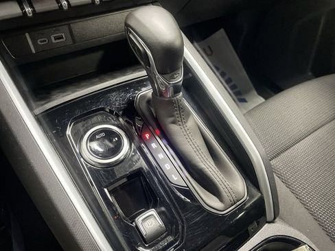 Used 2023 Chevrolet Colorado LT w/ LT Convenience Package image 20