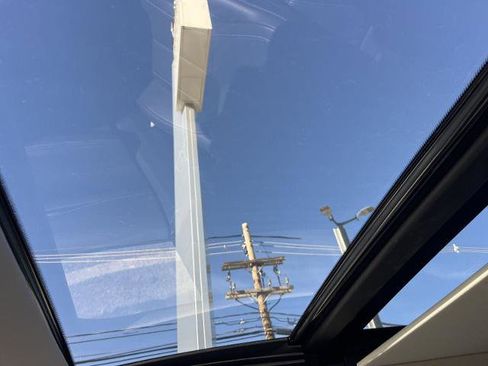 Certified 2025 INFINITI QX60 Luxe image 22