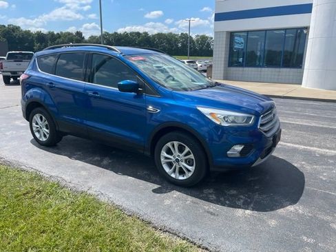 Used 2018 Ford Escape SEL w/ Ford Safe & Smart Package AWD/4WD image 2