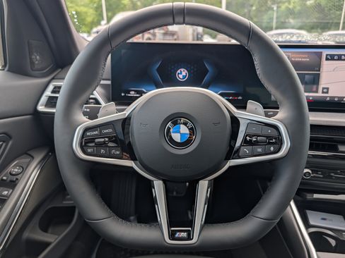 New 2026 BMW 330i xDrive Sedan w/ M Sport Package AWD/4WD image 9