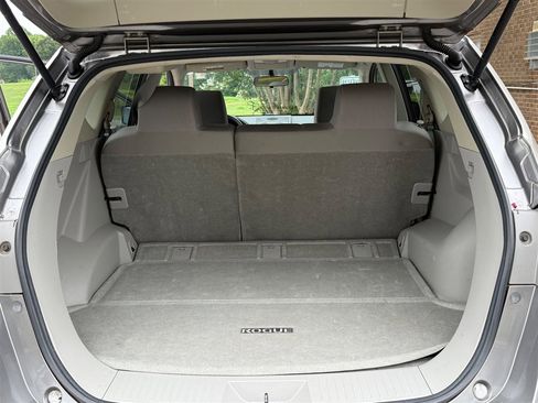 Used 2011 Nissan Rogue SV image 15