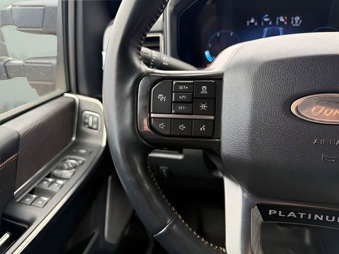 Used 2023 Ford F250 Platinum AWD/4WD image 20