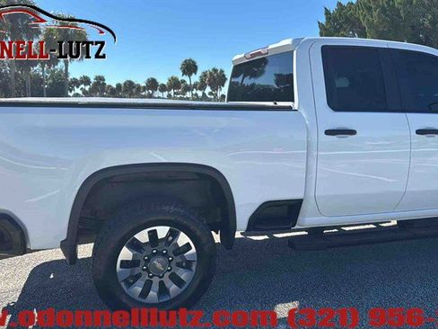 Used 2024 Chevrolet Silverado 2500 Custom w/ Custom Convenience Package image 8
