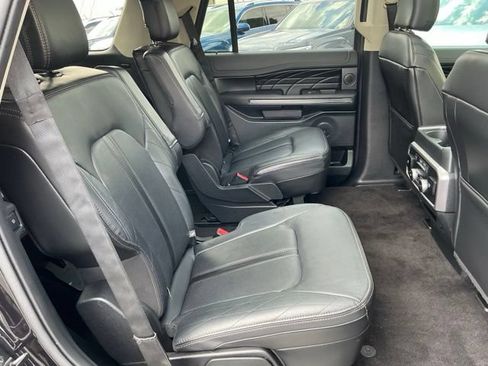 Used 2019 Ford Expedition Platinum RWD image 23