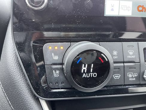 Used 2024 Toyota Grand Highlander XLE image 14