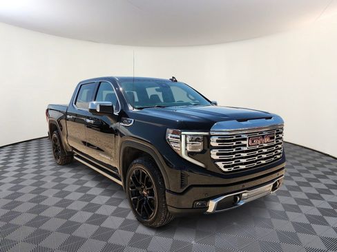 Used 2023 GMC Sierra 1500 Denali w/ Denali Reserve Package AWD/4WD image 6