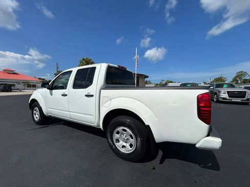 Used 2018 Nissan Frontier SV RWD image 7