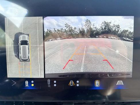 New 2026 Chevrolet Equinox ACTIV w/ Convenience Package III FWD image 21