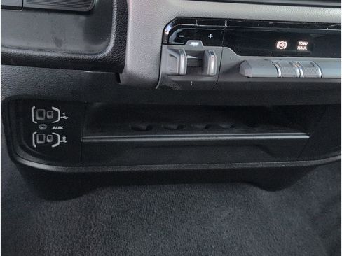 Used 2024 RAM 2500 Big Horn image 18