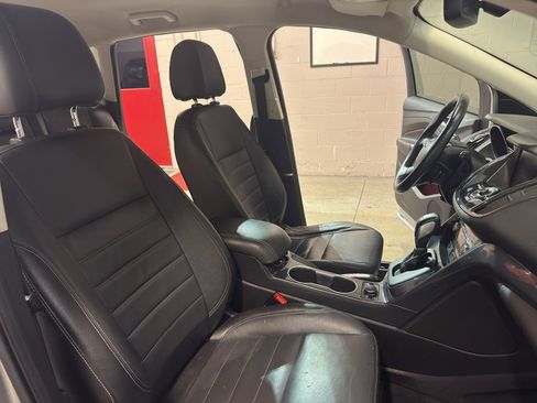 Used 2014 Ford Escape Titanium FWD image 21