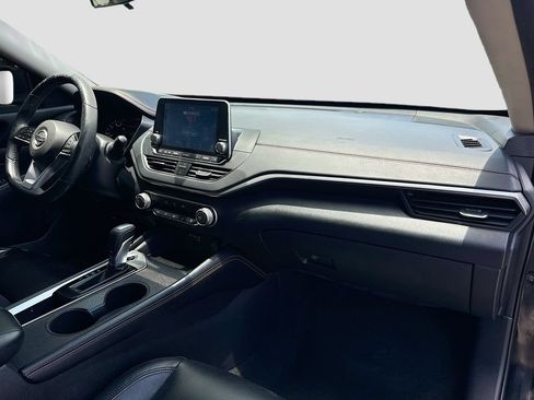 Used 2019 Nissan Altima 2.5 SR FWD image 27