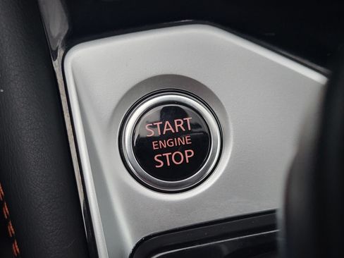 Certified 2025 Nissan Altima 2.5 SR FWD image 19