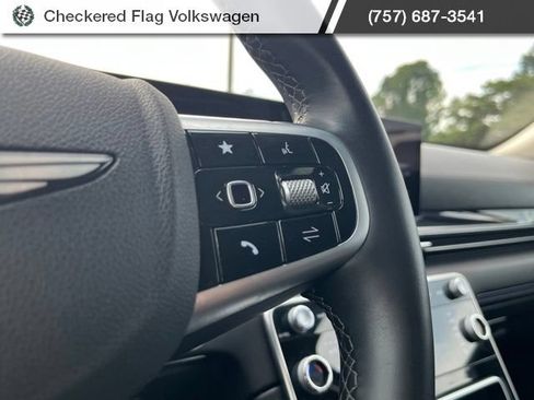Used 2025 Genesis GV80 2.5T Standard AWD/4WD image 36