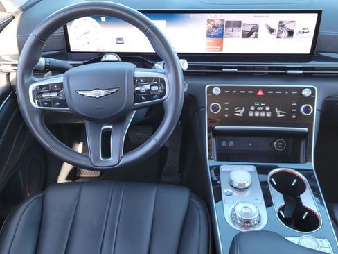 Used 2025 Genesis GV80 2.5T Standard AWD/4WD image 9