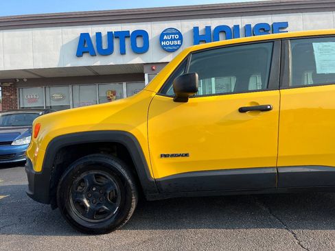 Used 2015 Jeep Renegade Sport w/ Power & Air Group AWD/4WD image 35