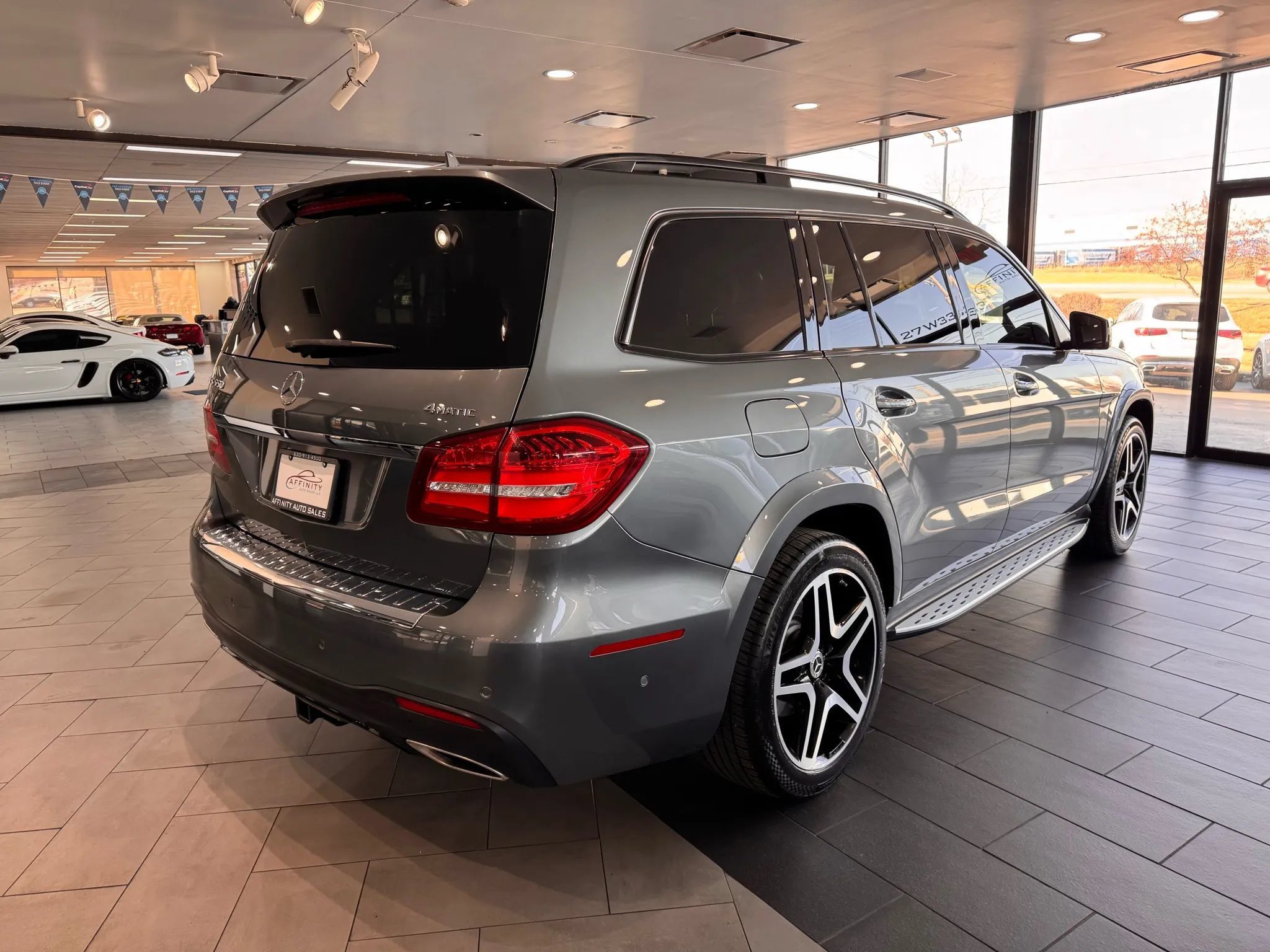 Used 2019 Mercedes-Benz GLS 550 4MATIC image 5