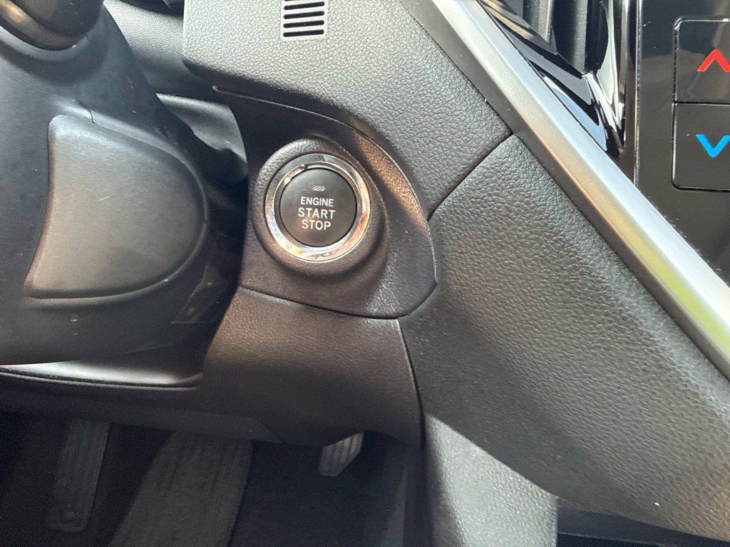 Used 2023 Subaru Ascent Limited w/ Technology Package AWD/4WD image 19