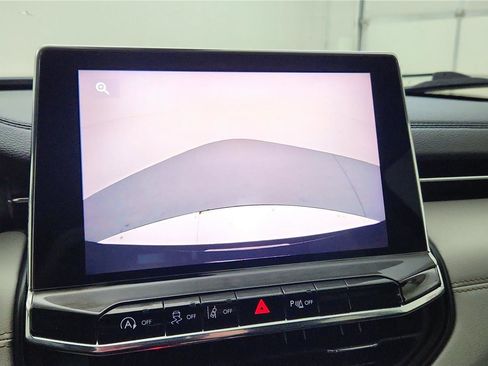 Used 2022 Jeep Compass Limited image 42