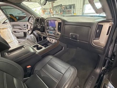 Used 2017 GMC Sierra 1500 Denali w/ Denali Ultimate Package AWD/4WD image 22